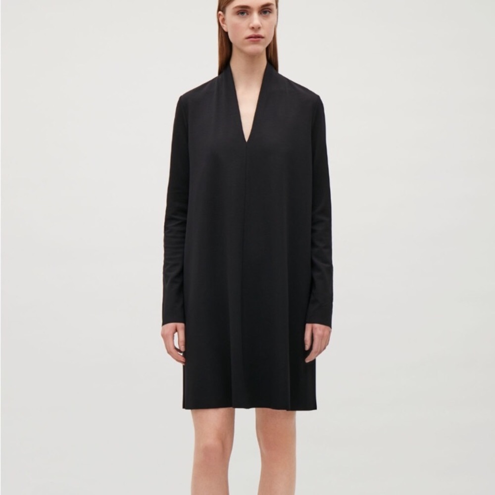 COS Black Long Sleeve V Neck Dress Size: Small